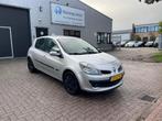 Renault Clio 1.4-16V Dynam| 5DRS| AIRCO!, Voorwielaandrijving, Gebruikt, Zwart, 4 cilinders