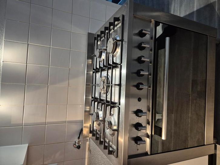 Komend weekeind ophalen voor €125, Witgoed en Apparatuur, Fornuizen, Gebruikt, Vrijstaand, Gas, 5 kookzones of meer, 85 tot 90 cm