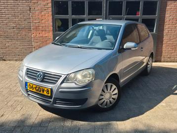 Volkswagen Polo 1.4-16V Comfortline beschikbaar voor biedingen
