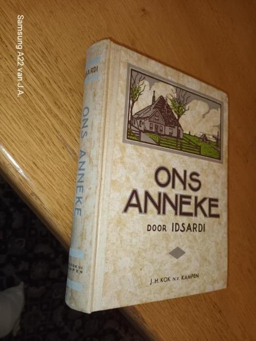 Idsardi - Ons Anneke, Boeken, Romans, Gelezen, Nederland, Ophalen of Verzenden