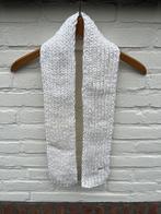 Handgemaakte gebreide sjaal – wit – 130 cm – uniek, Kleding | Dames, Mutsen, Sjaals en Handschoenen, Ophalen of Verzenden, Zo goed als nieuw