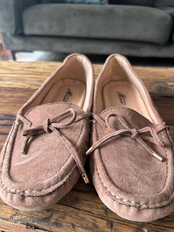 Beige / khaki moccacins maat 39 (nauwelijks gedragen)  beschikbaar voor biedingen