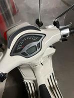 Vespa sprint 2016 model, Fietsen en Brommers, Scooters | Vespa, Overige modellen, Gebruikt, Ophalen of Verzenden