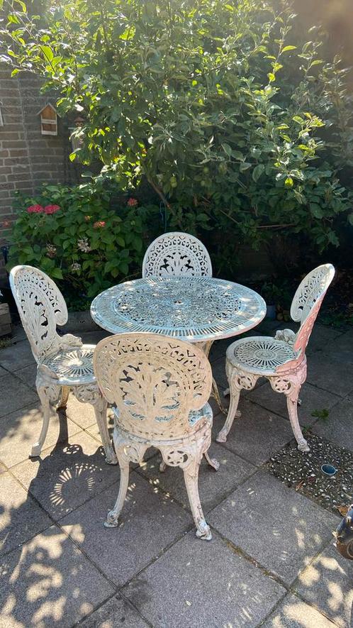 Gietijzeren set tuinset bistro wit gietijzer setje tuinsetje, Tuin en Terras, Tuinsets en Loungesets, Gebruikt, Tuinset, Overige materialen