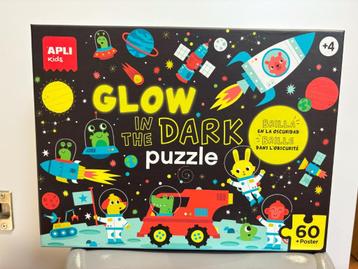 Glow in the dark Puzzel Ruimte beschikbaar voor biedingen
