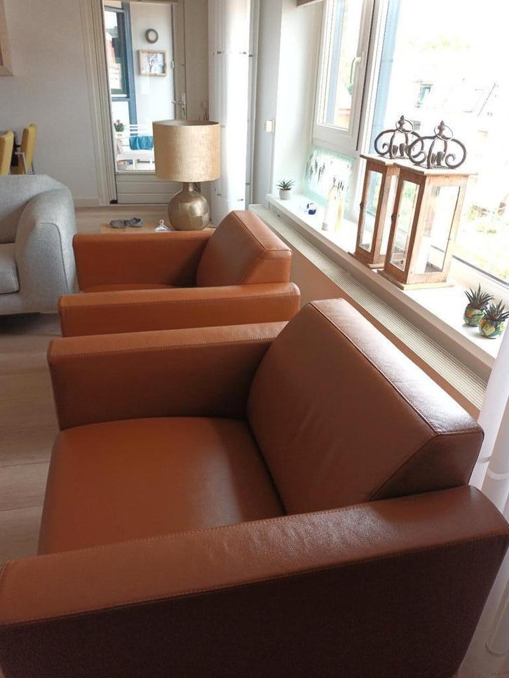 2 leren Fauteuils, Huis en Inrichting, Fauteuils, Zo goed als nieuw, Leer, 75 tot 100 cm, Minder dan 75 cm, Ophalen