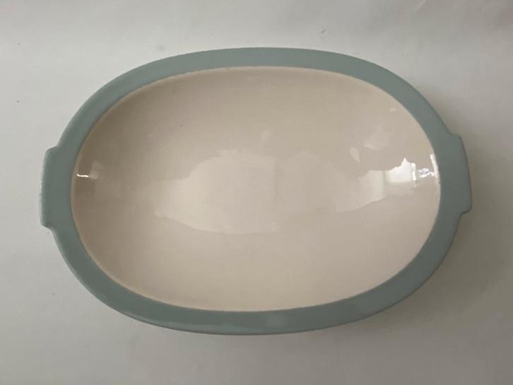 Prachtige Petrus Regout & Co Maastricht diepe ovale schaal, Huis en Inrichting, Keuken | Servies, Gebruikt, Schaal of Schalen