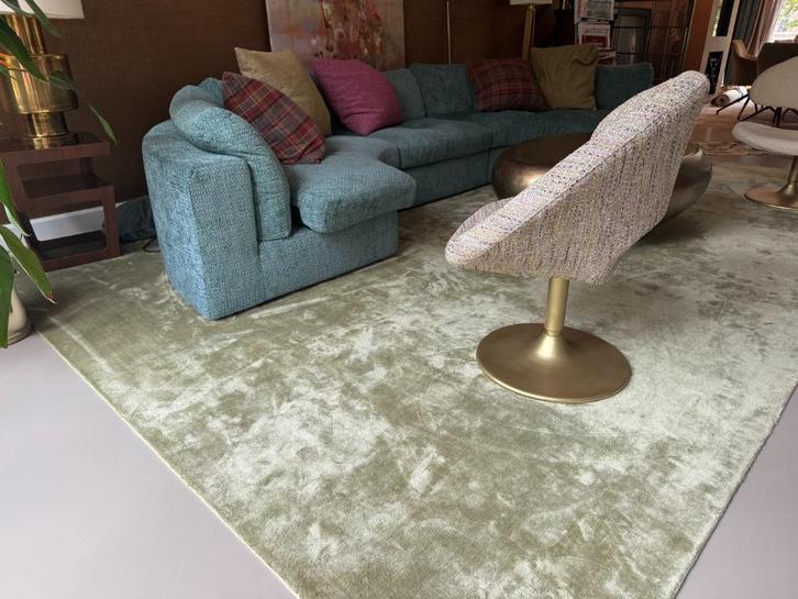 Groen sage vloerkleed van Bomat, Huis en Inrichting, Stoffering | Tapijten en Kleden, Zo goed als nieuw, 200 cm of meer, 200 cm of meer