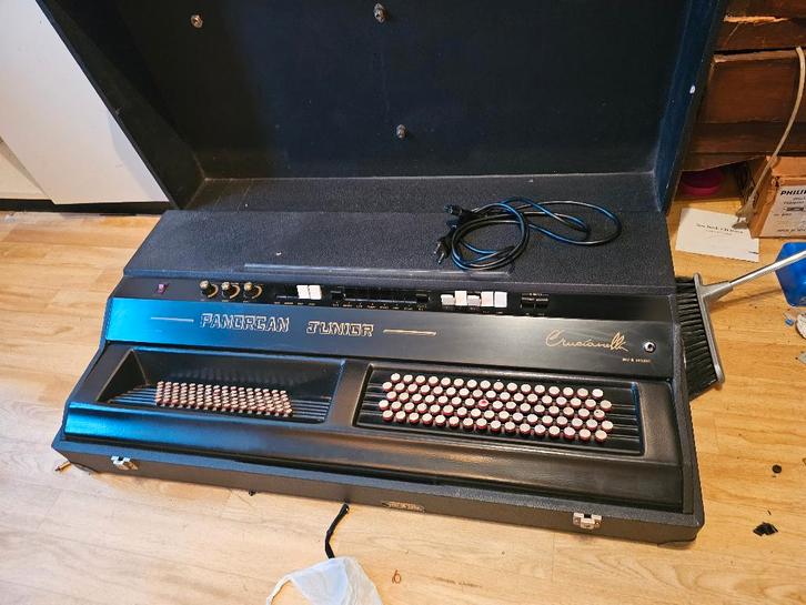 Crucianelli Panorgan Junior, Muziek en Instrumenten, Accordeons, 48-bas, Overige merken, Ophalen