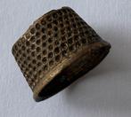 Oude halve vingerhoed, Ophalen of Verzenden, Gebruikt, Nederland