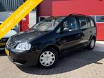Volkswagen Touran 2.0-16V FSI Trendline TREKHAAK / CLIMA / C, Stof, Gebruikt, 4 cilinders, Zwart