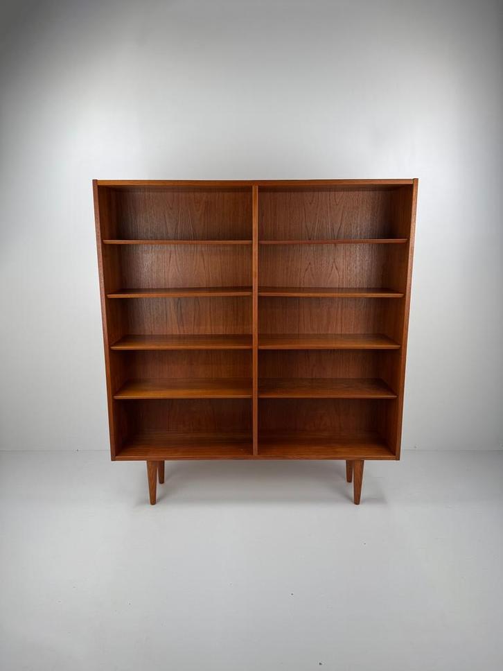 Teak Bookcase by Poul Hundevad, Huis en Inrichting, Kasten | Boekenkasten, Zo goed als nieuw, 50 tot 100 cm, Minder dan 100 cm