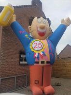 18 25 30 of 40 jaar, 65- jarige opblaaspop, Hobby en Vrije tijd, Feestartikelen | Verhuur, Ophalen, Nieuw, Verjaardag