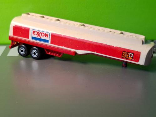 Matchbox - Petrol Tanker Exxon [rood] 1/90, Hobby en Vrije tijd, Modelauto's | Overige schalen, Gebruikt, Bus of Vrachtwagen, Ophalen of Verzenden