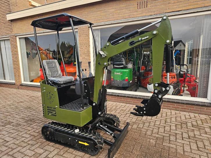 Diversen Graafmachine colt minigraver excuvator 1300kg, Zakelijke goederen, Machines en Bouw | Kranen en Graafmachines, Graafmachine