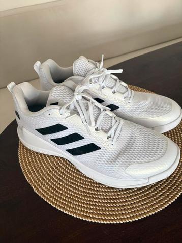 Adidas NOVAFLIGHT 2 INDOOR Sportschoenen maat 47 1/3 beschikbaar voor biedingen