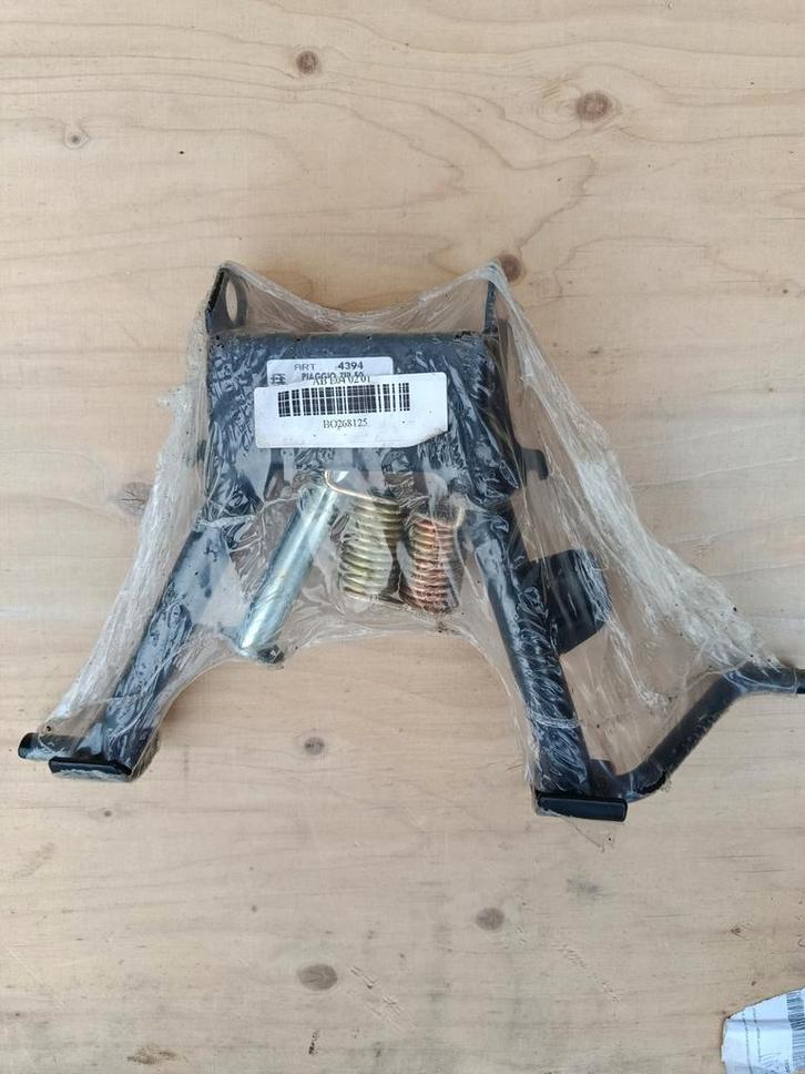 Buzetti Middenstandaard Piaggio Zip 50, Fietsen en Brommers, Brommeronderdelen | Scooters, Nieuw, Piaggio, Overige typen, Ophalen of Verzenden