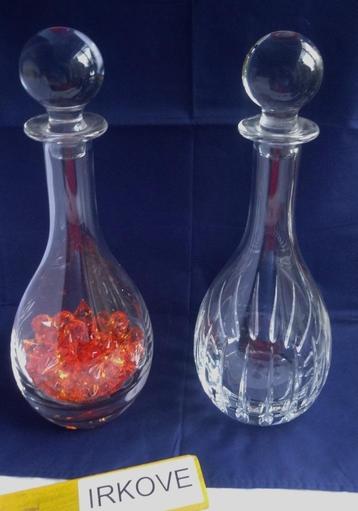 MODERNE KARAFFEN * KRISTAL 1 WEDGWOOD * 2 Stuks * beschikbaar voor biedingen