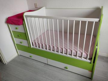 kinderbed 5 in 1 ontwerp  beschikbaar voor biedingen