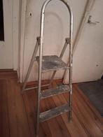 Te koop! Huishoudtrap, Ophalen, Minder dan 2 meter