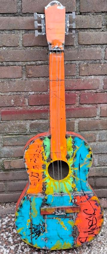 Gitar art/Pop-art. Volledig plaatstaal. Were grootte. Sign.  beschikbaar voor biedingen