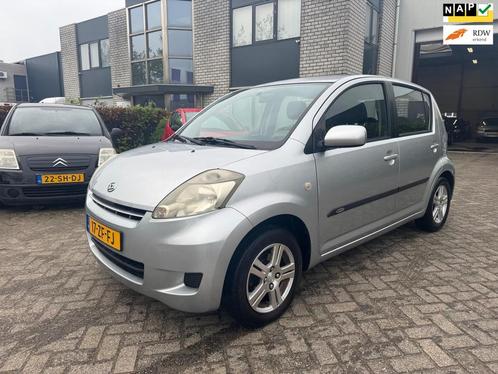 Daihatsu Sirion 2 1.3-16V Prestige Airco Trekhaak Nap, Auto's, Daihatsu, Bedrijf, Te koop, Sirion, ABS, Airbags, Airconditioning