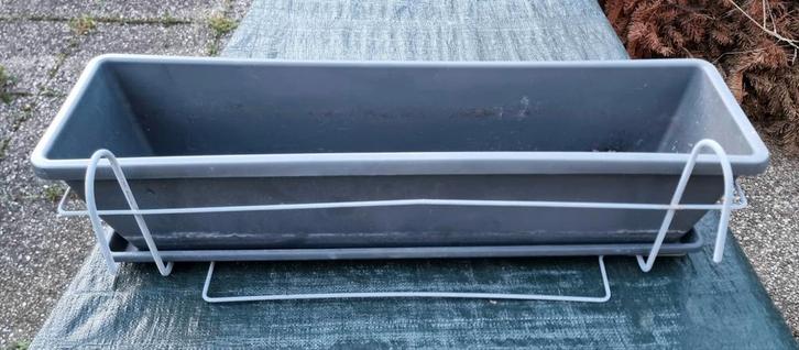 Bloembakken - 2 stuks, Tuin en Terras, Bloembakken en Plantenbakken, Gebruikt, Kunststof, Balkon, Minder dan 30 cm, 60 tot 100 cm