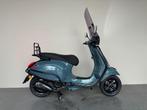 Vespa Primavera, BWJ 2016, Custom, Pearl Blue, Gebruikt, Overige modellen, Ophalen of Verzenden, Benzine