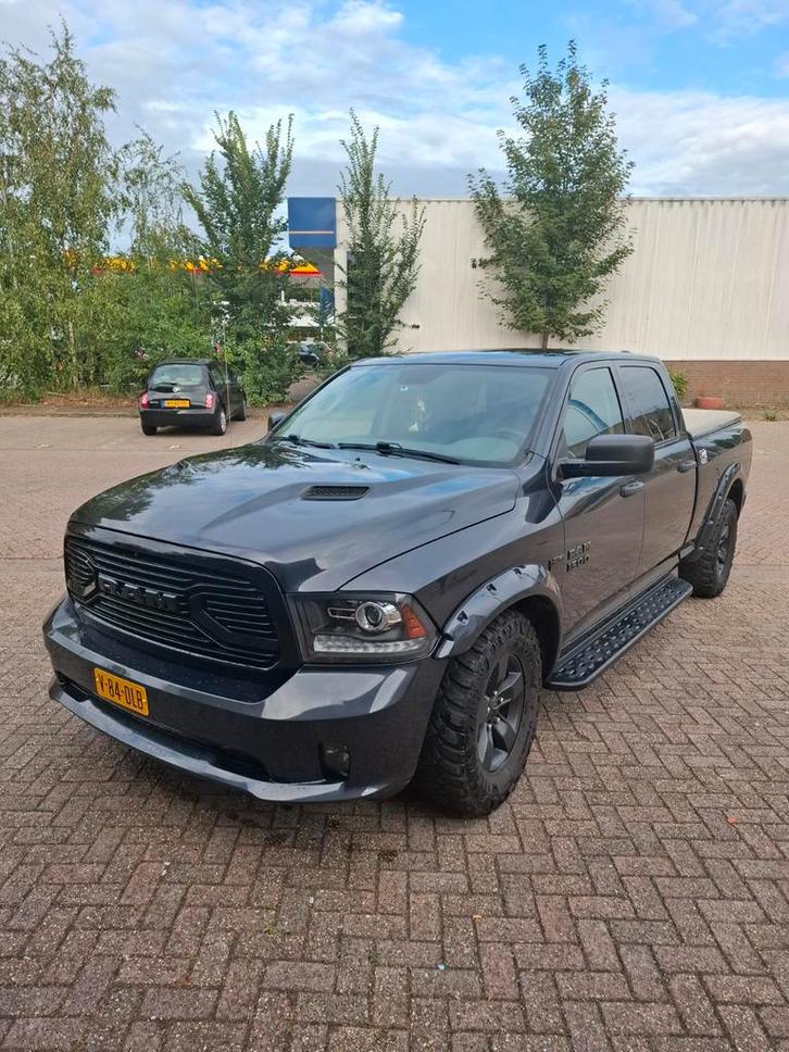 Dodge Ram 2017 Red bull 6 pers edition, Auto's, Dodge, Particulier, Ophalen