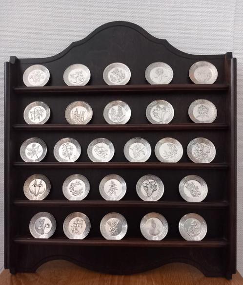 Bloemenalfabet 26 sterling zilveren bordjes Franklin Mint, Antiek en Kunst, Antiek | Goud en Zilver, Zilver, Ophalen of Verzenden