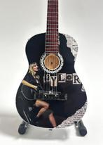 Taylor Swift op kruk miniatuur gitaar 25cm mini guitar deco, Info@deconoord.nl, Deco Noord, Nieuw, Ophalen of Verzenden