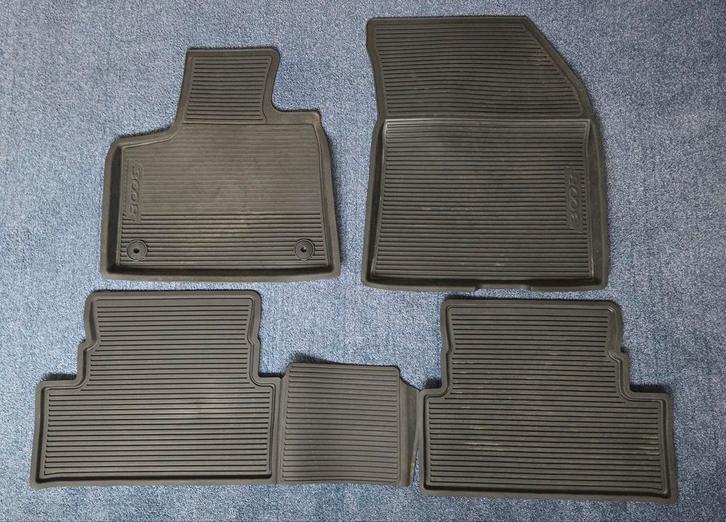 OEM rubber maten set voor een Peugeot 3008 vanaf  bouwja2018, Auto diversen, Automatten, Zo goed als nieuw, Ophalen of Verzenden