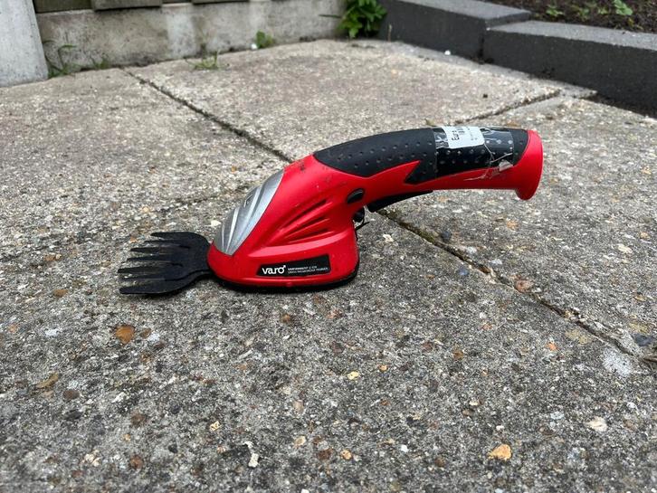 Varo Accu Grasschaar te koop, Tuin en Terras, Heggenscharen, Gebruikt, Accu, Ophalen of Verzenden