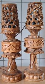 Houtsnijwerk.  India. Tafellamp.  45 cm. 2 stuks.  Ca '40., Antiek en Kunst, Ophalen