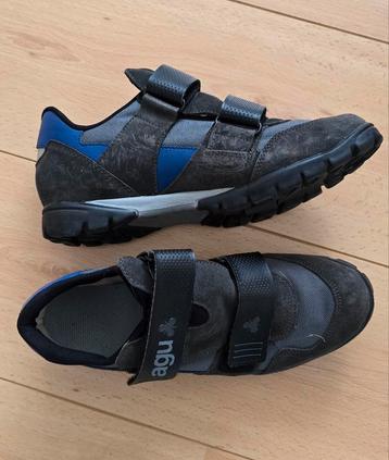 AGU fietsschoenen  beschikbaar voor biedingen