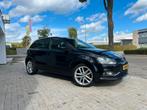 Volkswagen Polo 1.2 TSI 66KW 2014 Zwart HIGHLINE, Auto's, Stof, 4 cilinders, Zwart, Origineel Nederlands