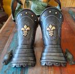 Antiek Franse Ridder harnas Gauntlets., Antiek en Kunst, Verzenden