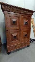 Servieskast, Ophalen