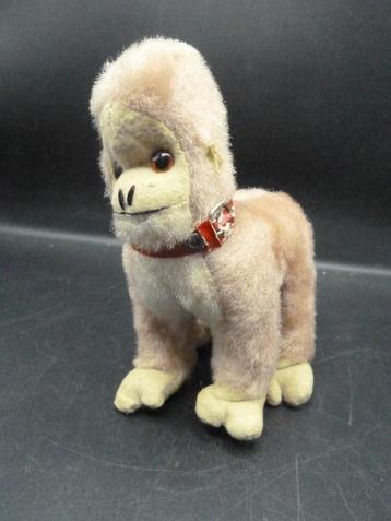 Antiek houtwol gevuld aapje beschikbaar voor biedingen