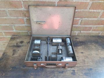 Fenwick 8.0907 ophanging gereedschap Peugeot 504 beschikbaar voor biedingen
