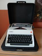 Vintage Olypia typemachine, Ophalen of Verzenden, Zo goed als nieuw