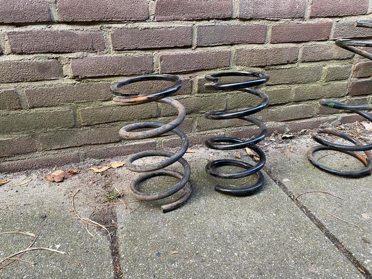 Toyota RAV4 veren (2000–2005 benzine, 5-deurs), Auto-onderdelen, Ophanging en Onderstel, Toyota, Gebruikt, Ophalen