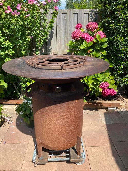 Te koop Forno grill bbq vuurschaal met bakplaat en ring, Tuin en Terras, Houtskoolbarbecues, Zo goed als nieuw, Met accessoires