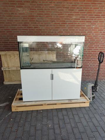 Eheim aquarium  beschikbaar voor biedingen