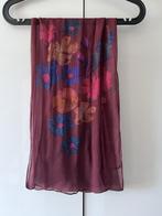 🍁Mooi bordeaux sjaaltje met print van Caroline Biss 1 maat, Kleding | Dames, Mutsen, Sjaals en Handschoenen, Verzenden, Maat 42/44 (L)