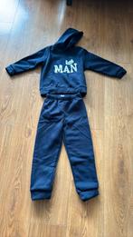 Trainigspak, Kinderen en Baby's, Kinderkleding | Maat 110, Ophalen of Verzenden, Zo goed als nieuw, Meisje, Sport- of Zwemkleding