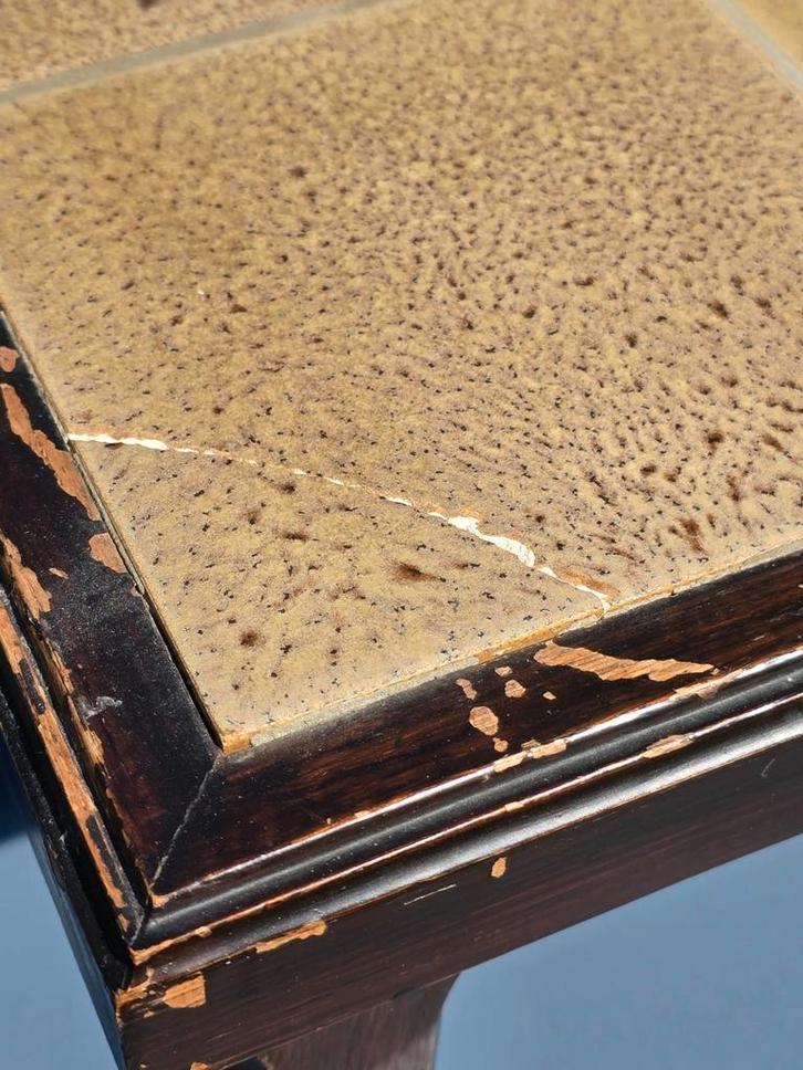 hout en tegel, Antiek en Kunst, Antiek | Meubels | Tafels, Ophalen of Verzenden