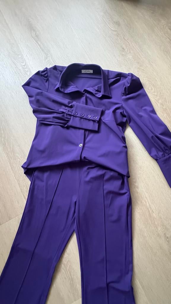 Nieuwe paarse broek en blouse, L - joggingpak comfort, Ophalen of Verzenden, Nieuw, Maat 38/40 (M), Paars