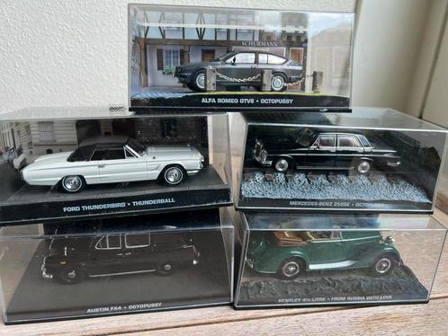 James Bond 007 5 film auto’s schaal 1:43, oa Alfa Octopussy, Verzamelen, Film en Tv, Zo goed als nieuw, Film, Beeldje, Replica of Model