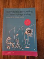 Identiteitsontwikkeling en leerlingbegeleiding, Ophalen of Verzenden, Gelezen, HBO, Jos van der Wal en Jacob de Wilde